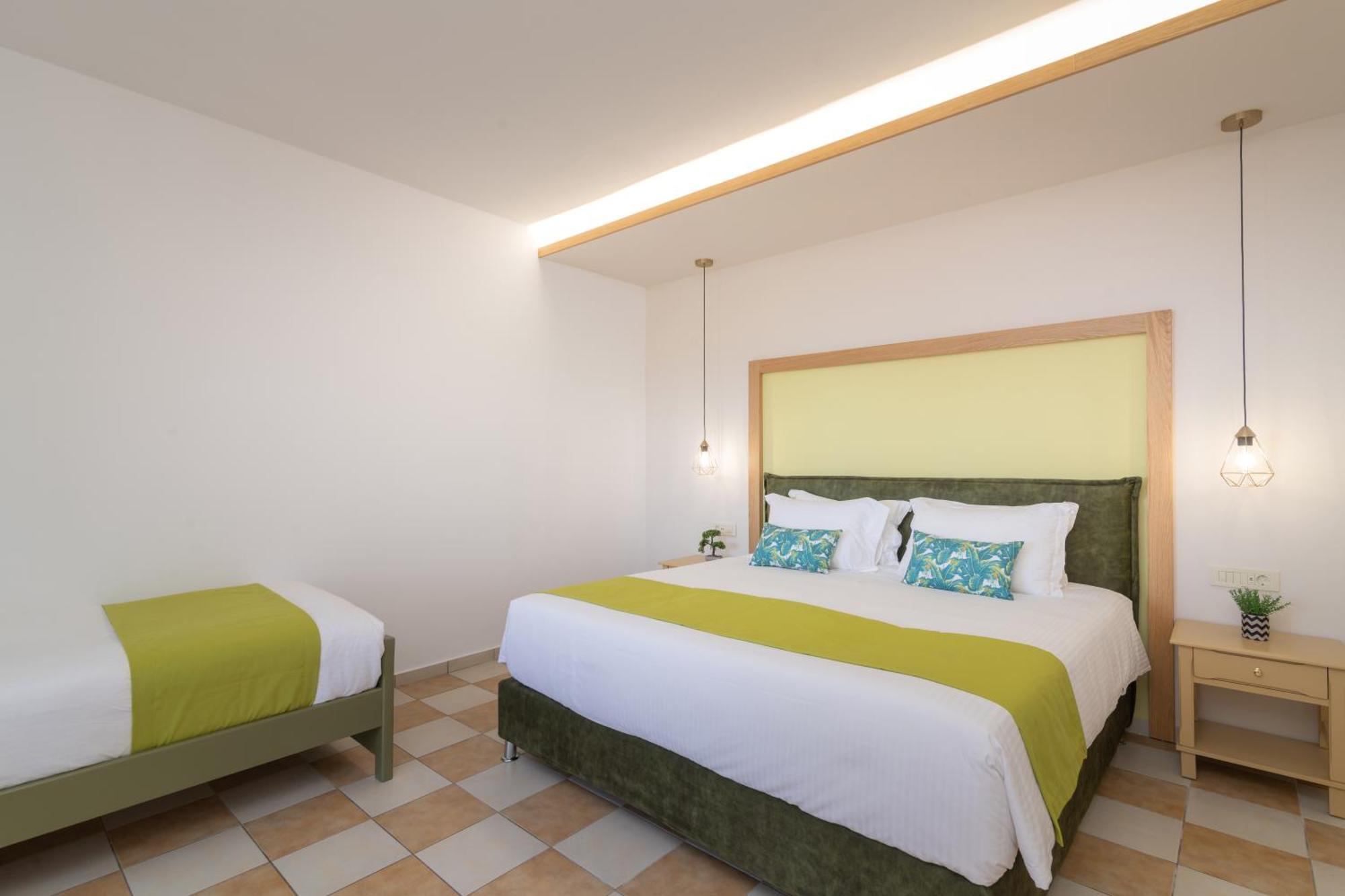 Aparthotel Sea View Village